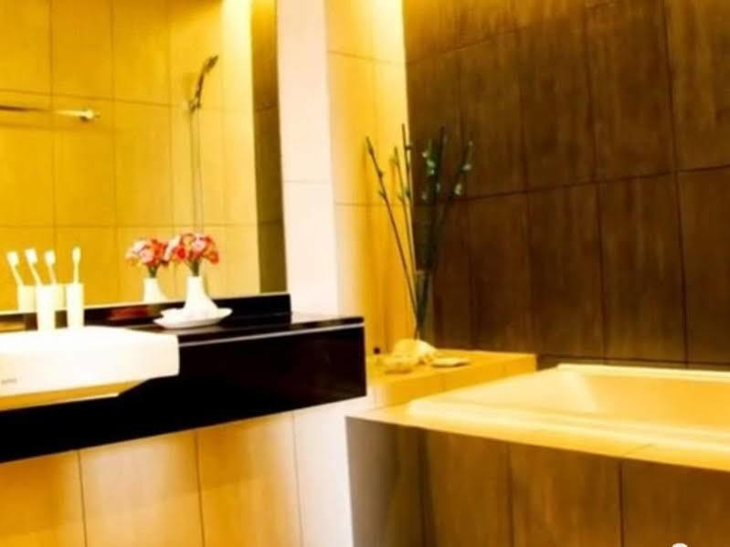 Lancaster Hanoi Service Apartment Bagian luar foto